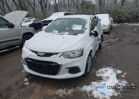 2017 Chevrolet Sonic Lt Auto z USA, uszkodzony, nr VIN 1G1JG6SH5H4173693